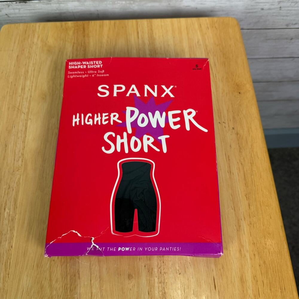 Spanx High Waisted Shaper Shorts Size Small Very Black